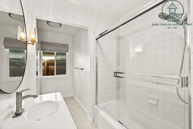 Building Photo - Spacious Three Bedroom Home in Country Club Area of Pebble Beach