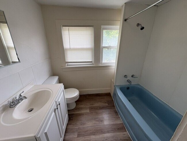 Building Photo - Updated 2-Bedroom Akron Home with Large Detached Garage