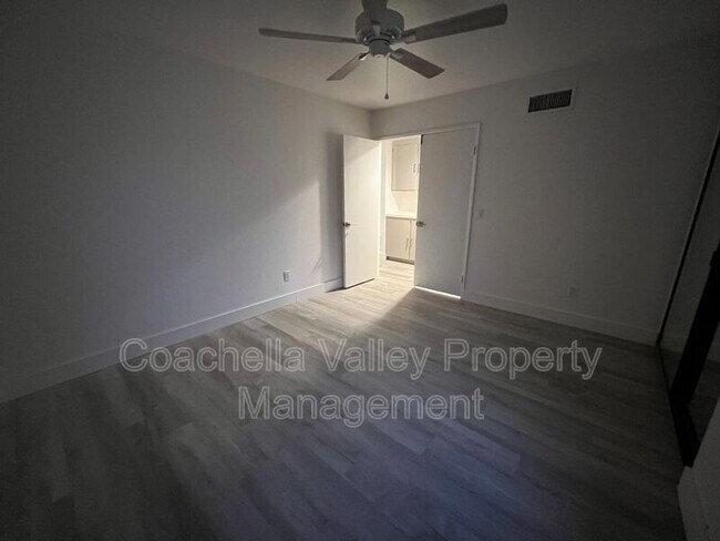 Building Photo - 41682 Aventine Ct
