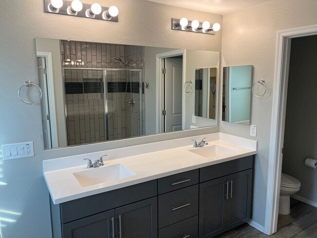 Building Photo - 17430 N 184th Ln