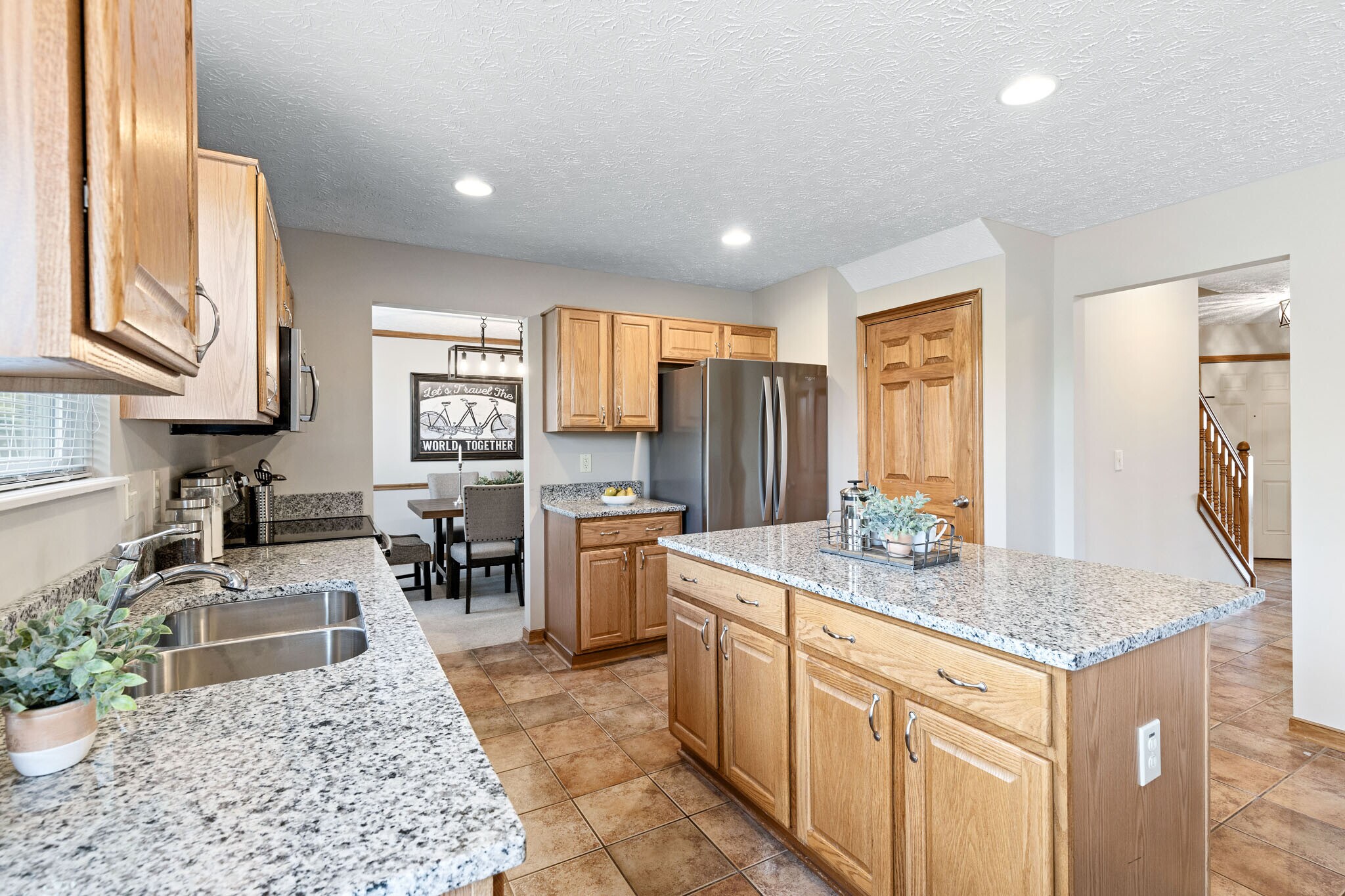 Building Photo - 7225 Bromfield Dr