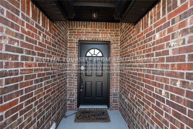 Building Photo - 1281 General McCrae Dr