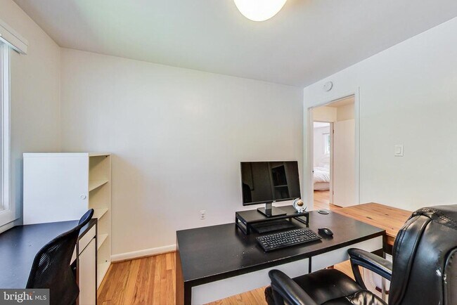 Building Photo - 6515 E Halbert Rd