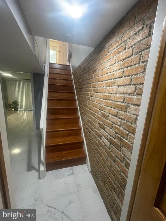 Building Photo - 7814 Saturn Pl