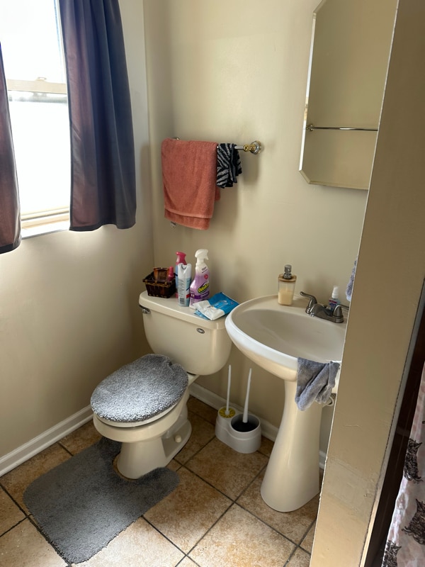 Building Photo - 8328 S Ingleside Ave