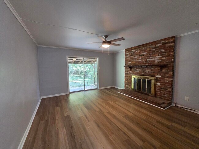 Building Photo - 2993 Laurencekirk Rd
