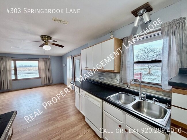 Building Photo - 4303 Springbrook Ln