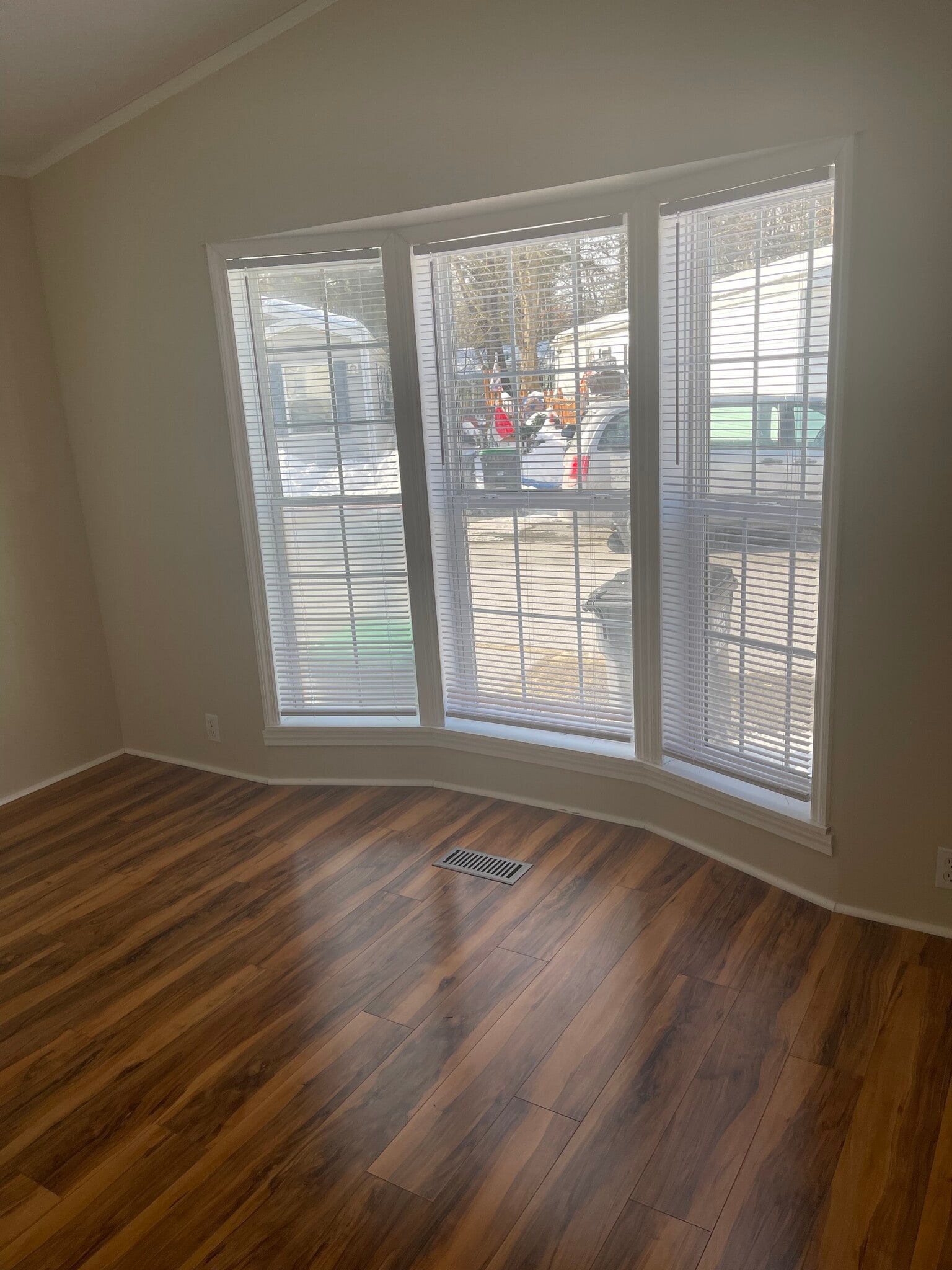 Building Photo - 34 Skyridge Ln