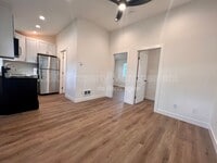 Building Photo - 1381 Circle Ave