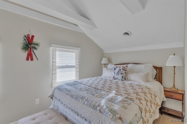 Building Photo - 29 Monroe St