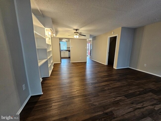 Building Photo - 1519 Roosevelt Dr