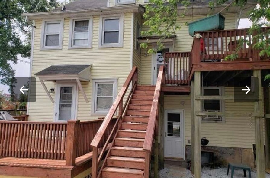 Building Photo - 2922 E Cold Spring Ln