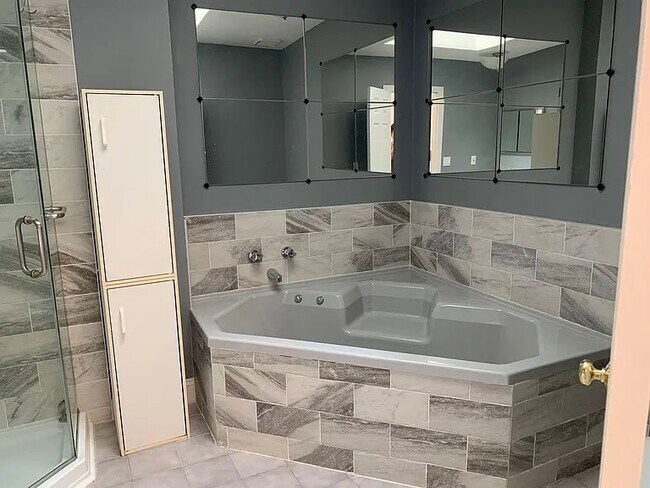 Building Photo - 43 Slayton Ave