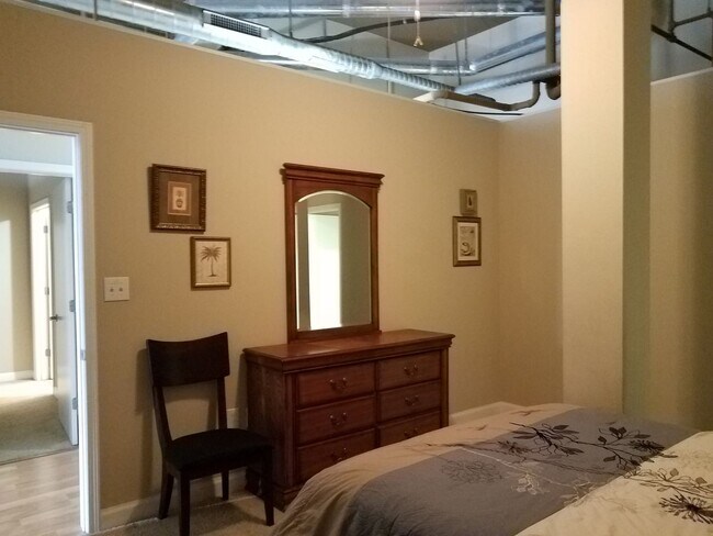 Building Photo - 2 bedroom 2 bath furnished - first floor unit