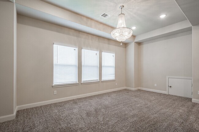 Building Photo - 4831 Eagles Glen Dr