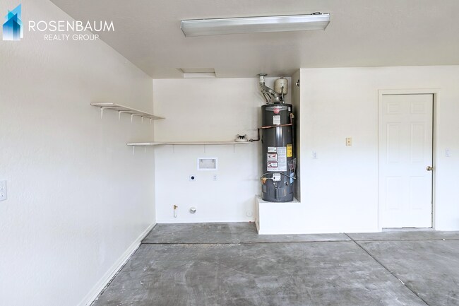 Building Photo - Charming 2-bedrooms, 2-baths duplex home in Prescott Valley!