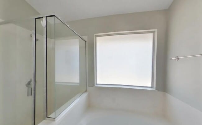 Building Photo - Spacious, Stylish, and Simply Perfect — 3-Bedroom Home