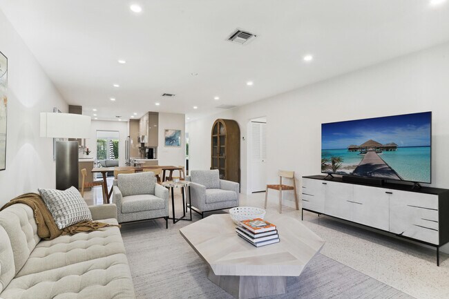 Building Photo - 1004 Langer Way