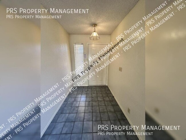 Building Photo - 85 S Crestview St