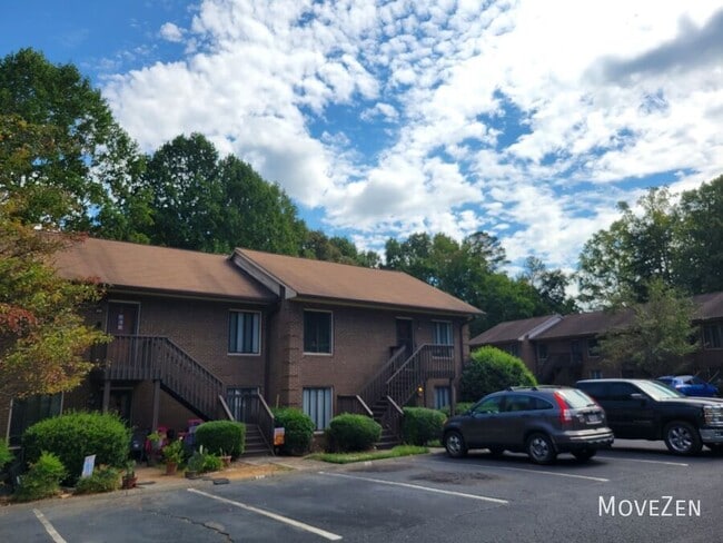 Building Photo - 216 Ridge Forest Ct