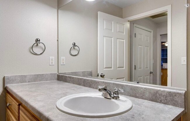 Building Photo - 3331 Apple Blossom Ln