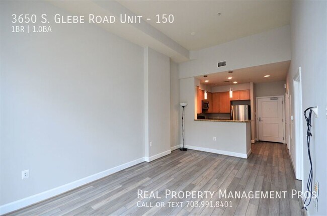 Building Photo - 3650 S Glebe Rd