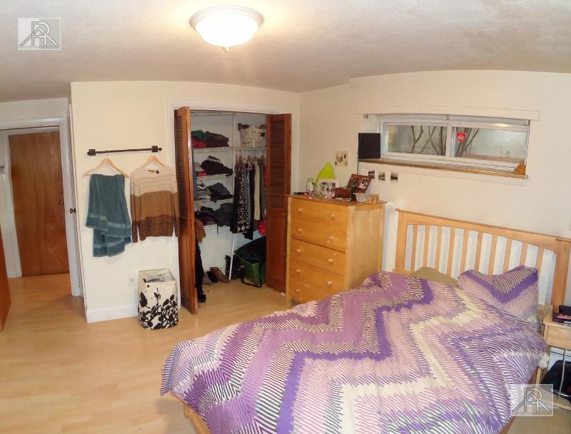 Building Photo - 15 Commonwealth Ct