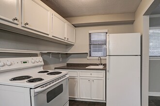 Building Photo - 405 Hawthorne St