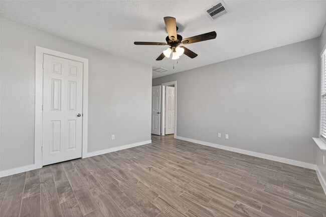 Building Photo - 4922 Comal River Loop