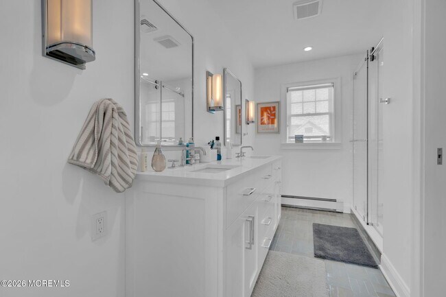 Building Photo - 112 Sylvania Ave