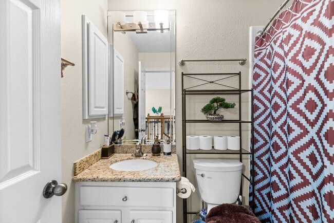 Building Photo - 27 E Artist Grove Cir