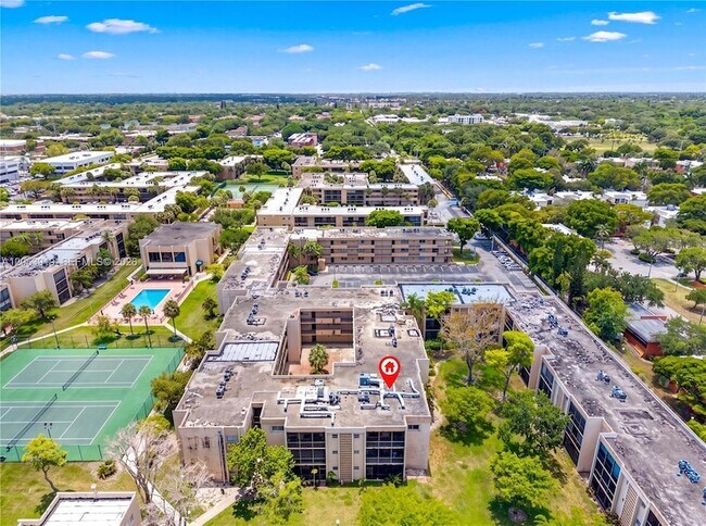 Building Photo - 8401 SW 107th Ave