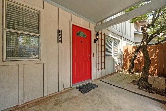 Building Photo - 5920 Little Creek Trail