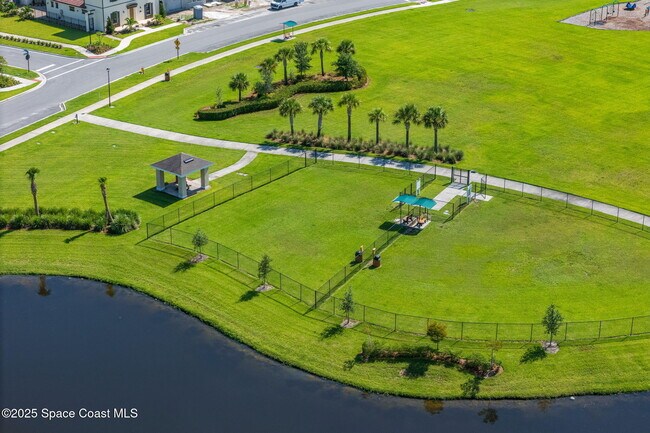 Building Photo - 8110 Allure Dr