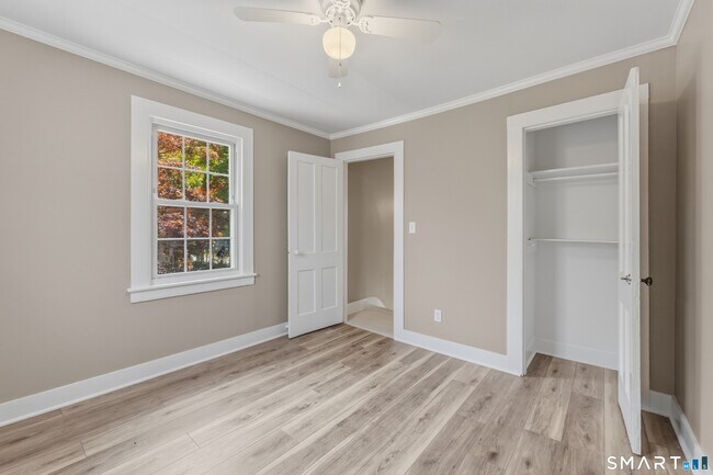 Building Photo - 238 Isinglass Rd