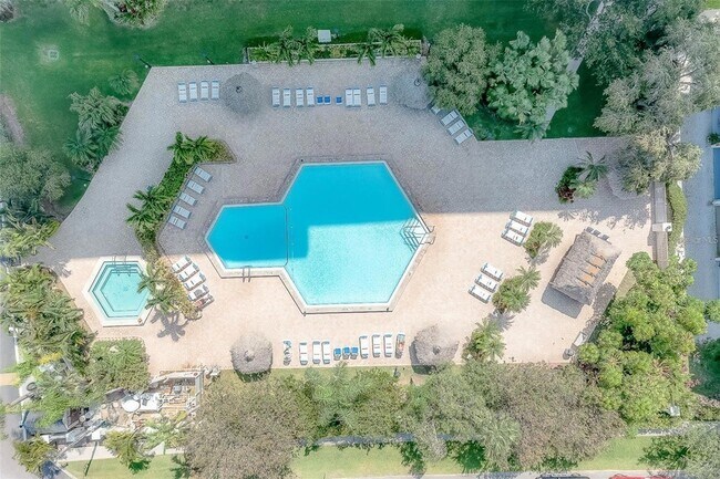 Building Photo - 400 Island Way