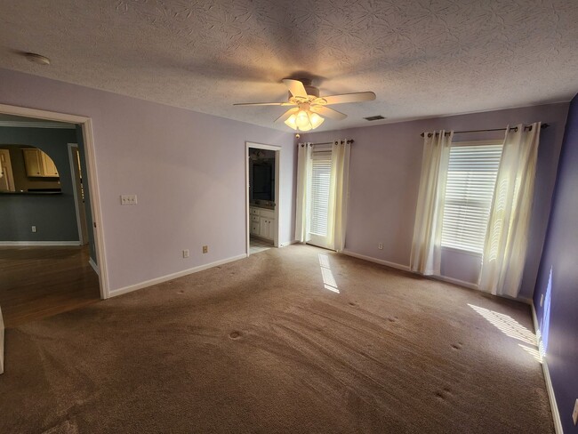 Building Photo - Spacious 3 bedroom 3 full bath condo for rent!!