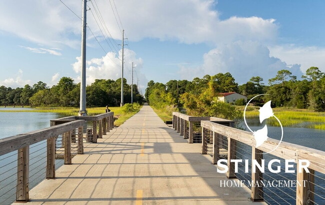 Building Photo - 900 Brotherhood Rd