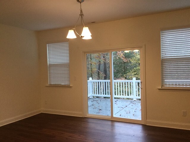 Building Photo - 303 South Fork Lane