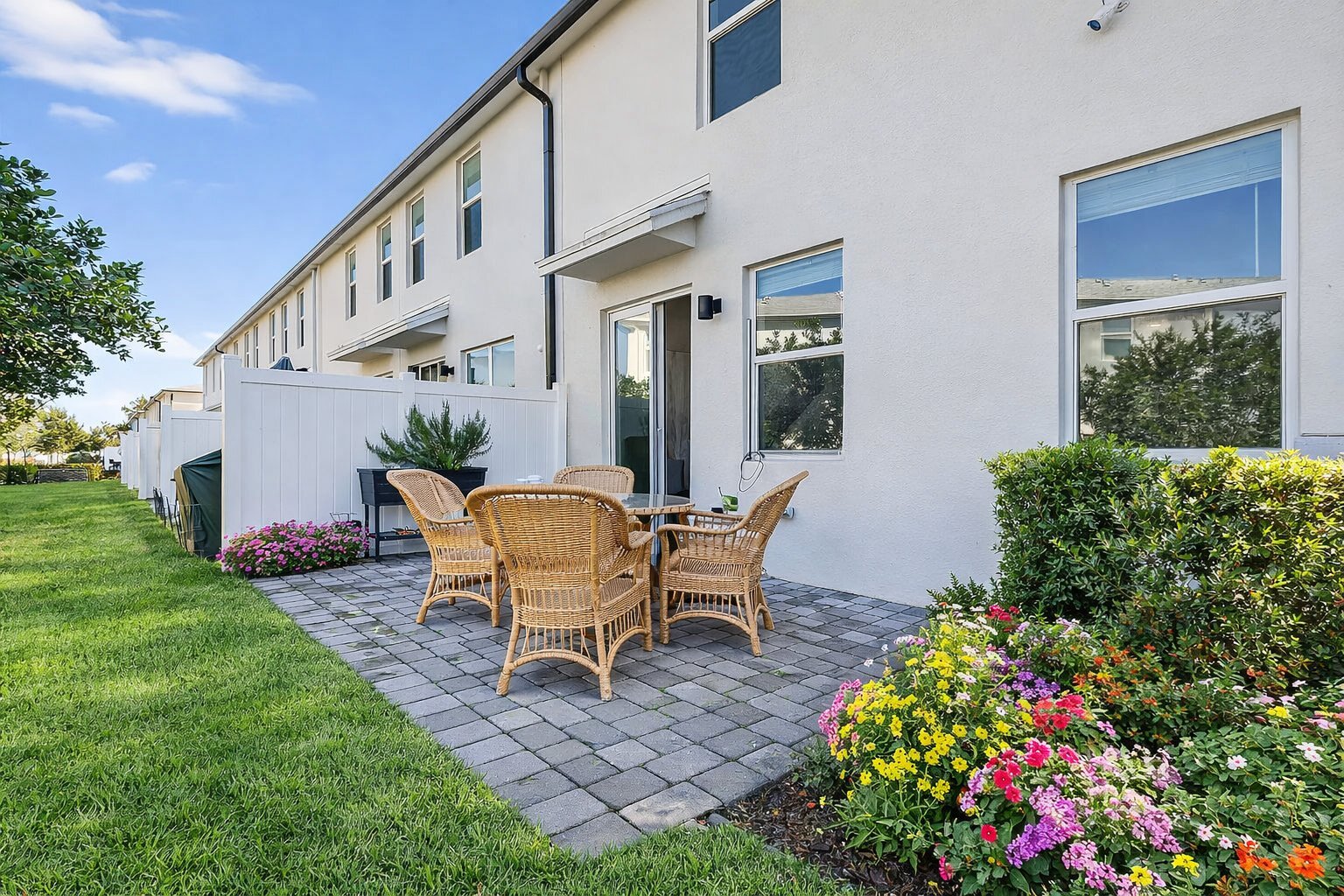 Building Photo - 1721 Lindley St