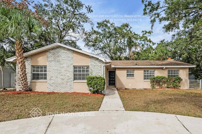 Building Photo - 608 Huntington St