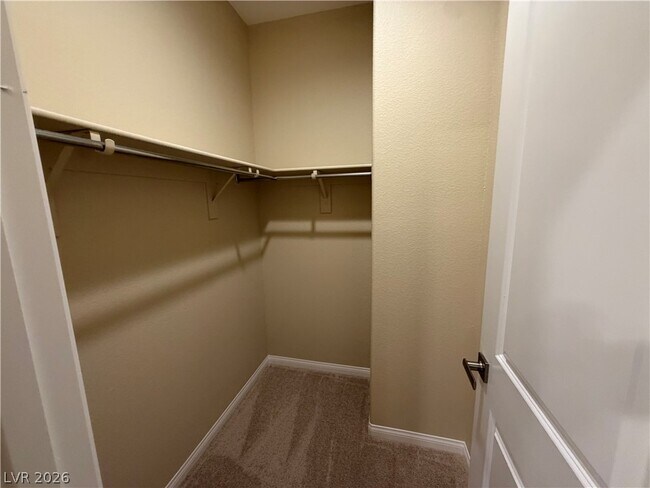 Building Photo - 1741 N Desert Foothills Dr