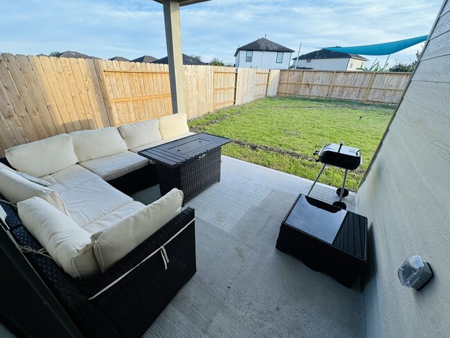 Building Photo - 5608 Madden Ln