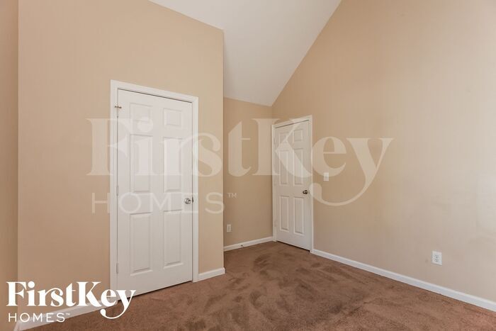 Building Photo - 605 Woodington Ln