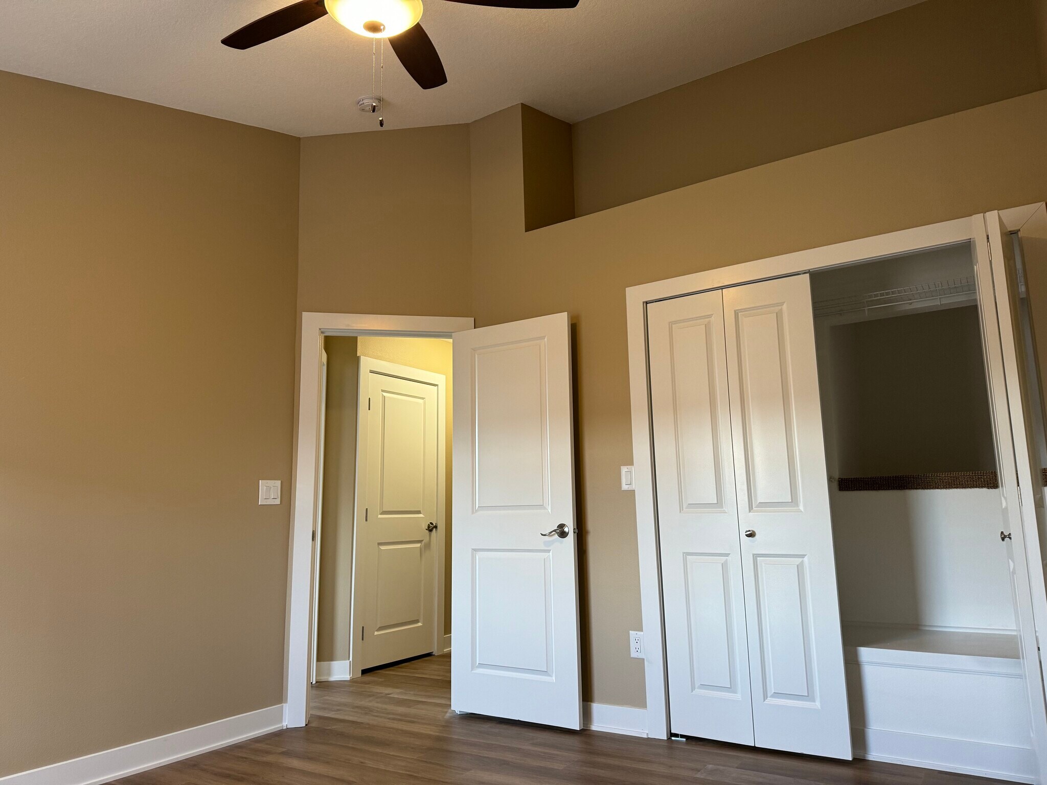 Bedroom - 389 NE Sandalwood