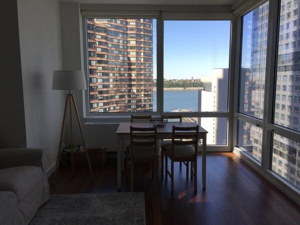 610 West 42nd Street