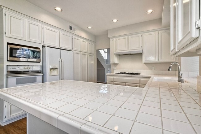 Building Photo - 4636 Doral Ct