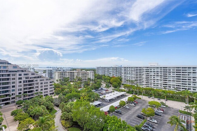Building Photo - 251 Crandon Blvd