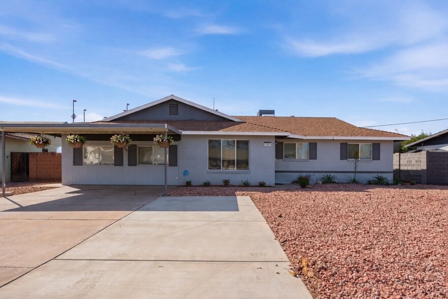 Building Photo - 313 E Riviera Dr