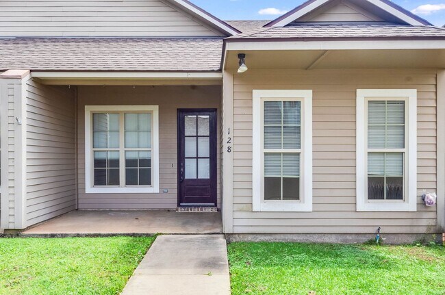 Building Photo - FOR RENT in LAFAYETTE!